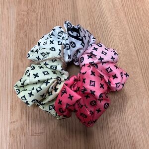 Multicolor Print Satin Scrunchie